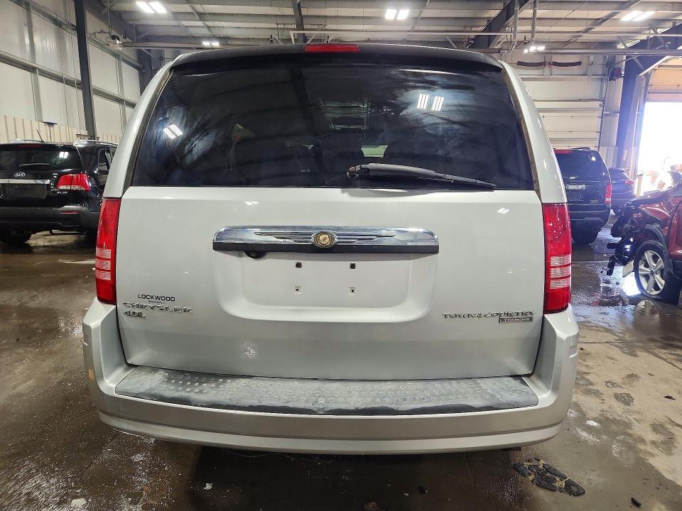 2009 Chrysler Town & Country Touring