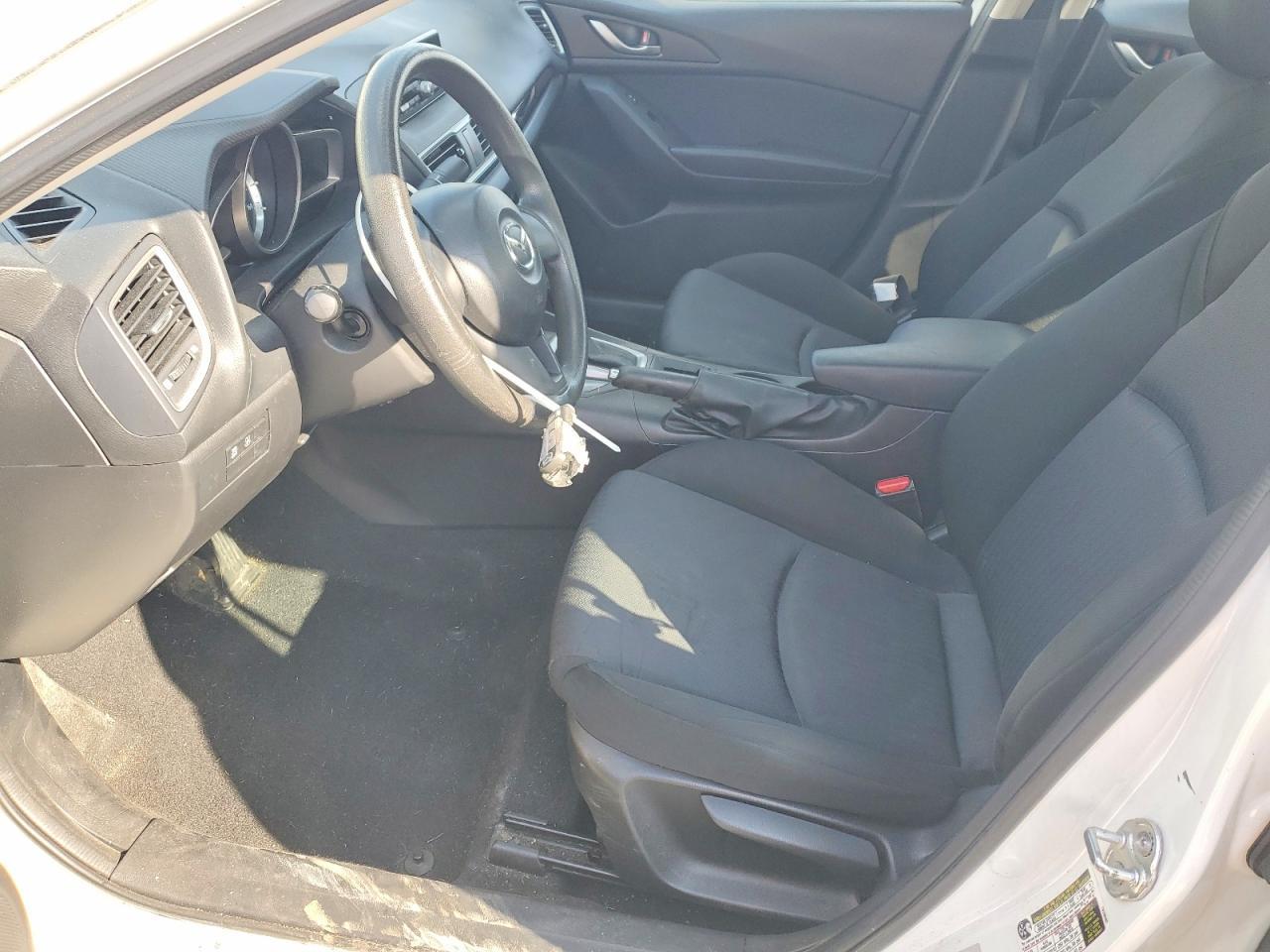 2014 Mazda 3 sv
