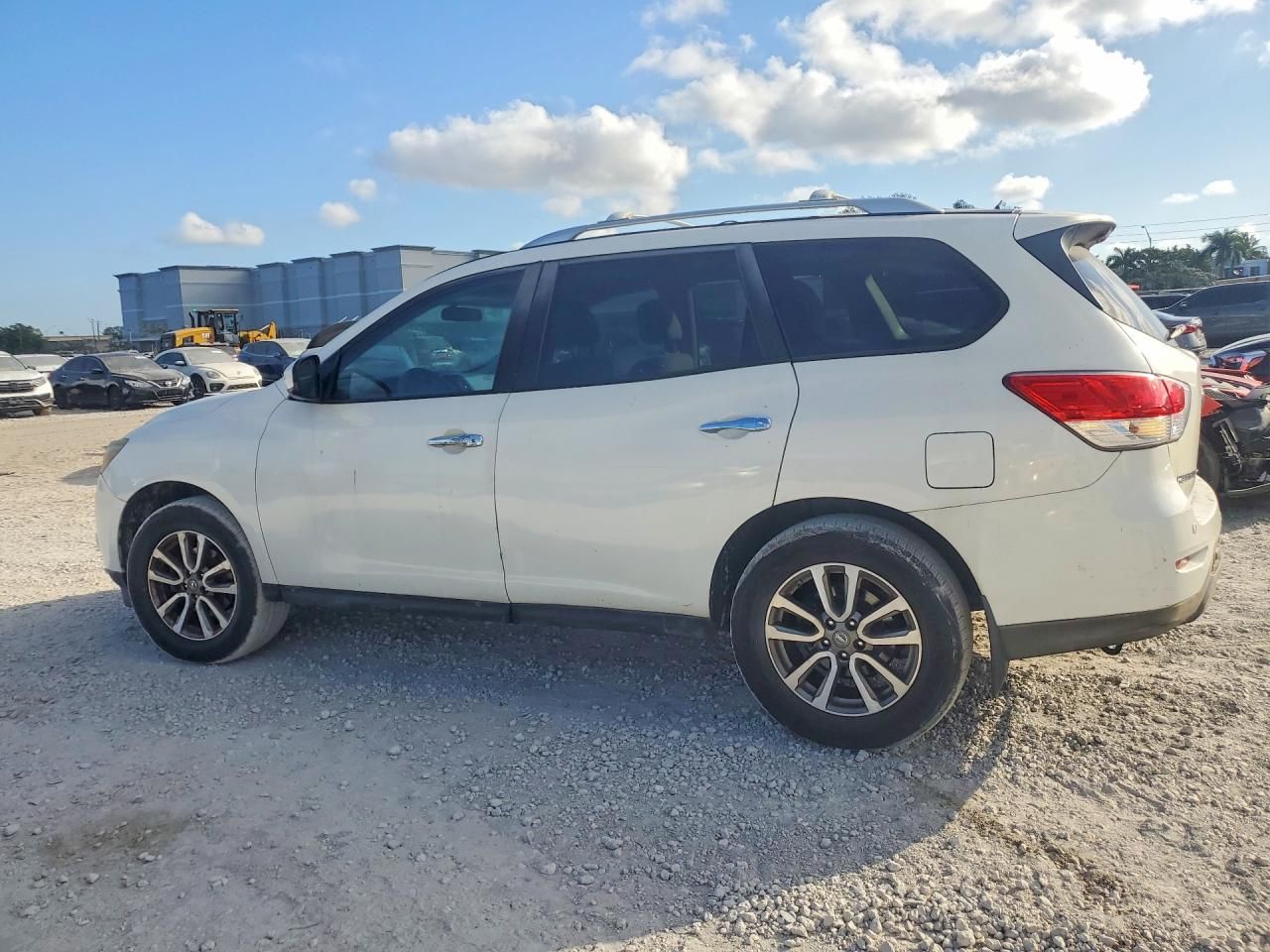 2013 Nissan Pathfinder s