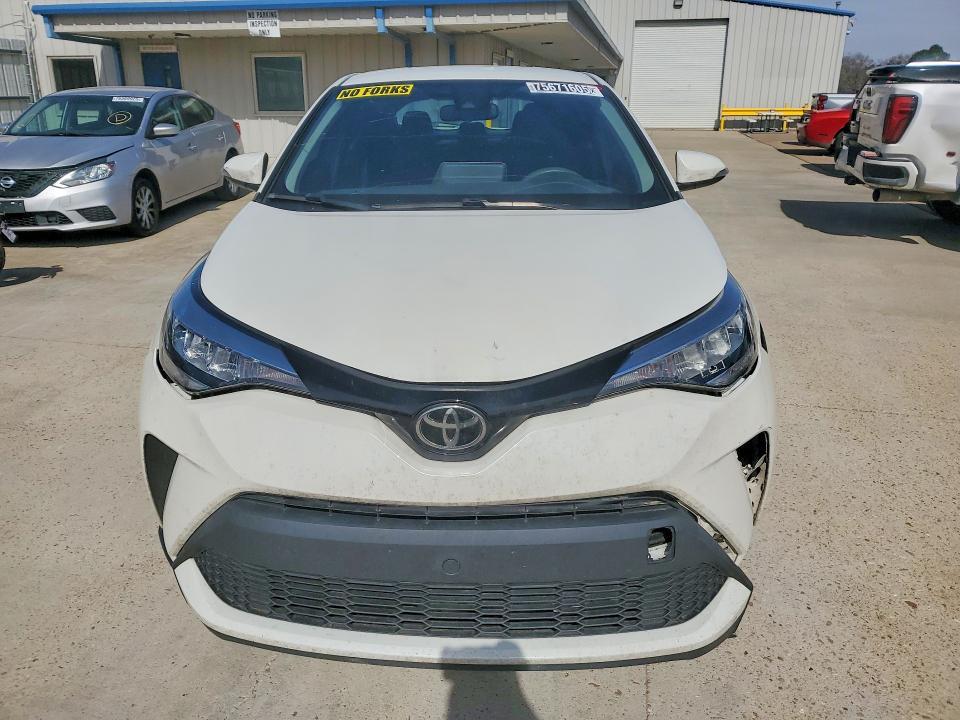 2020 Toyota C-hr le