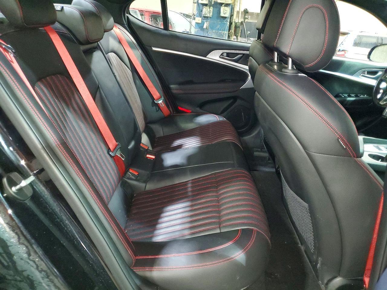 2023 Genesis G70 Base