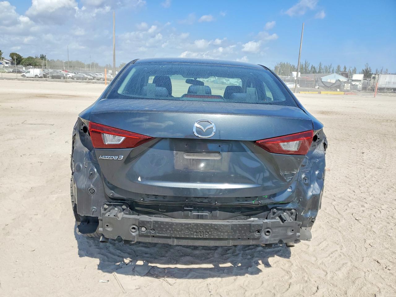 2015 Mazda 3 Sport