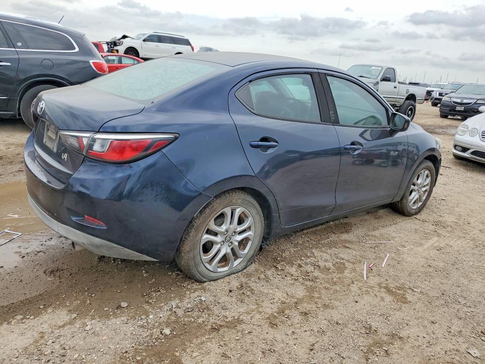 2017 Toyota Yaris ia