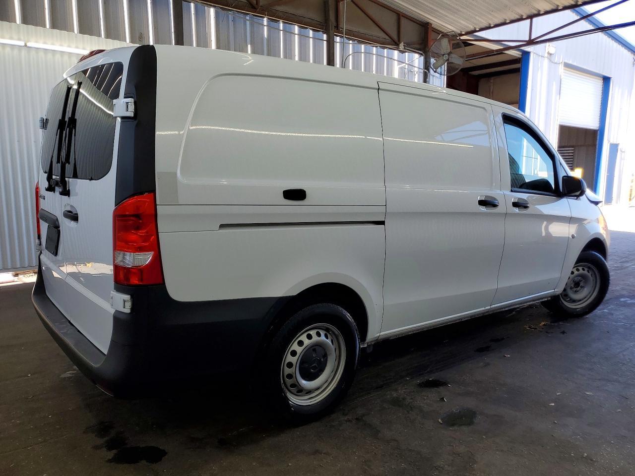 2023 Mercedes-Benz Metris