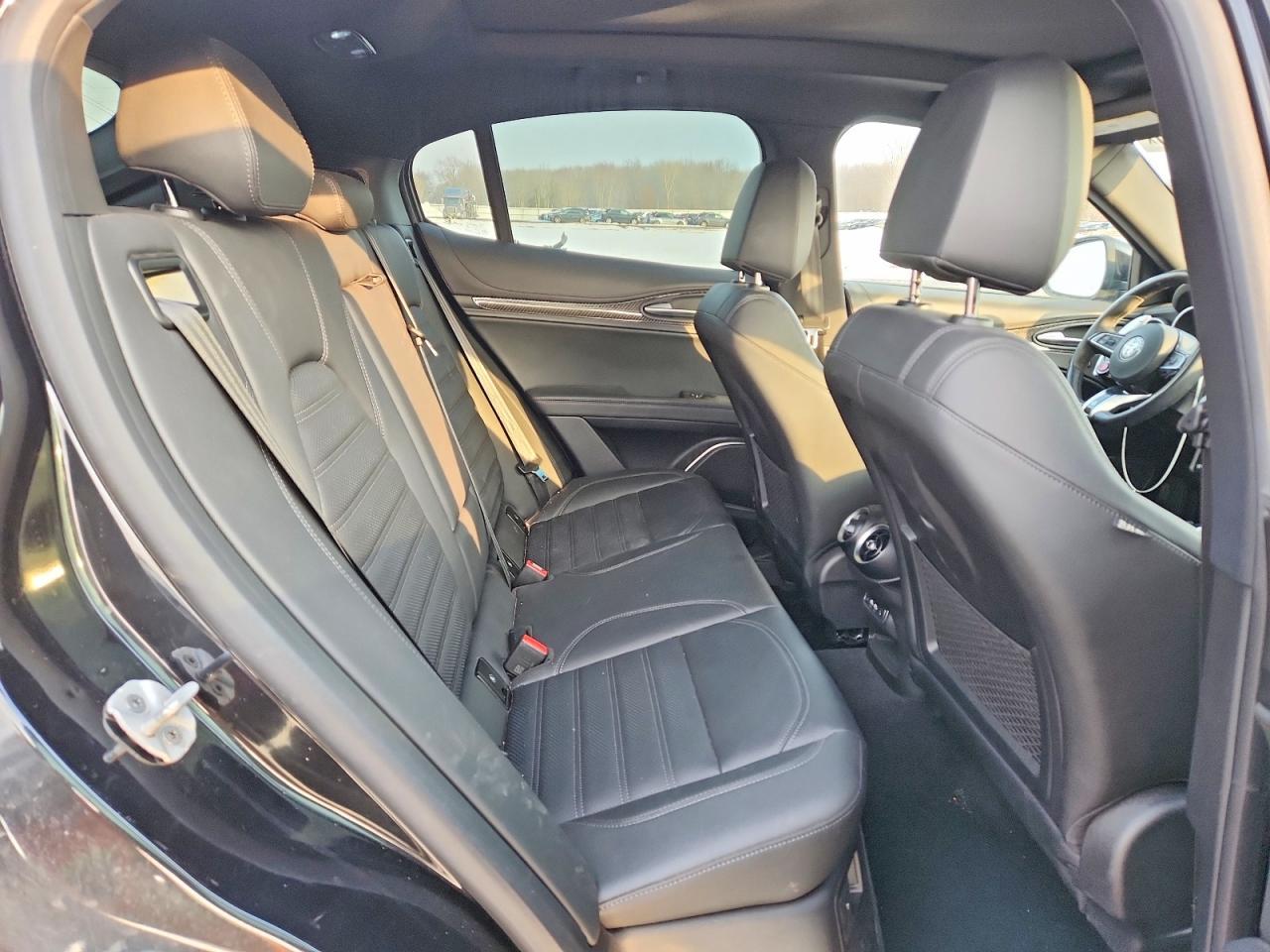 2023 Alfa Romeo Stelvio Quadrifoglio