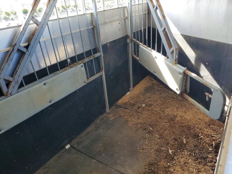 2007 Western World Livestock Trailer