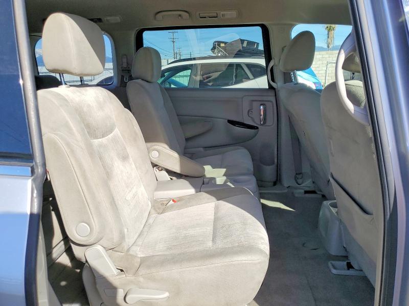 2012 Nissan Quest s