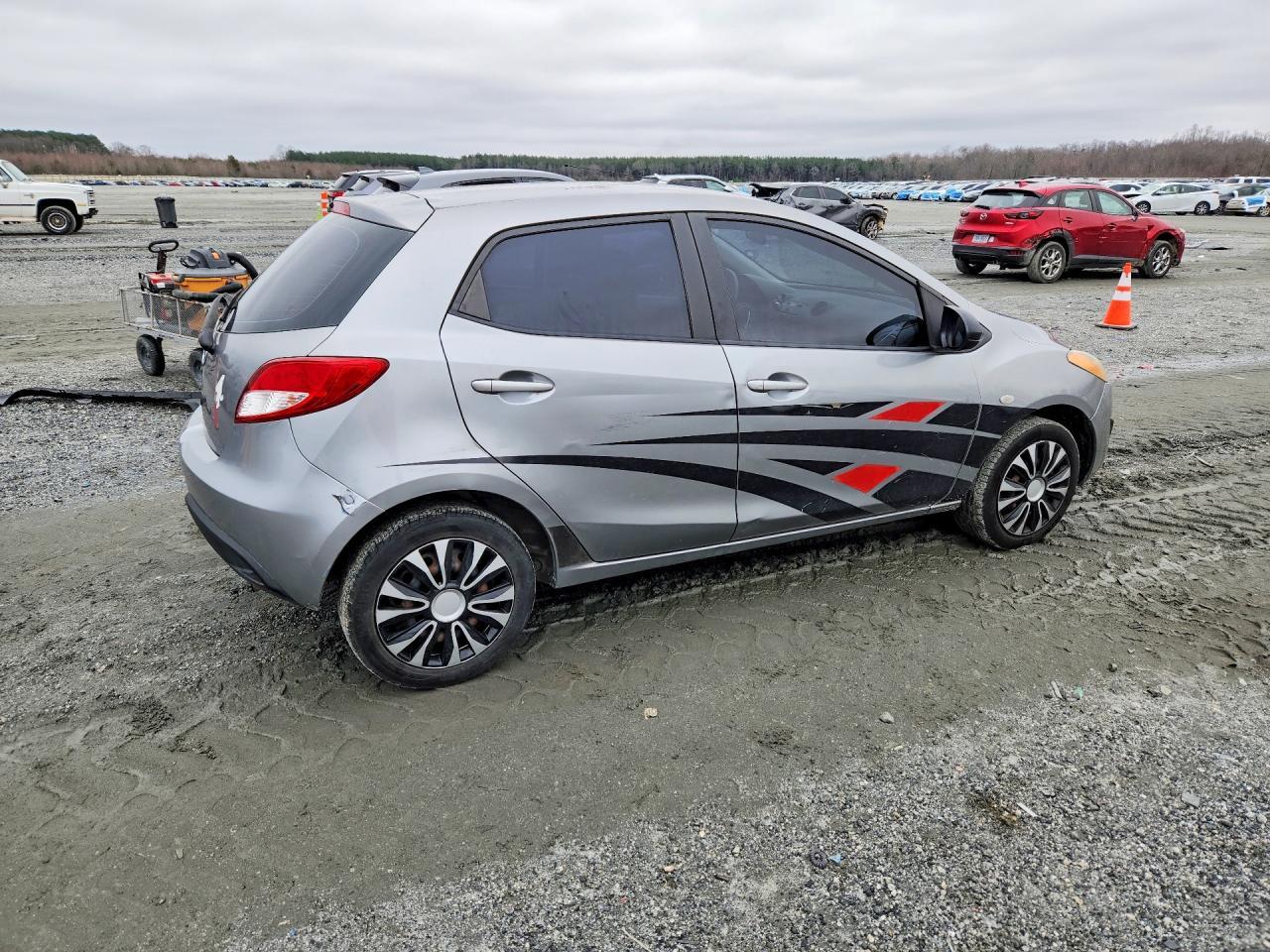2014 Mazda 2