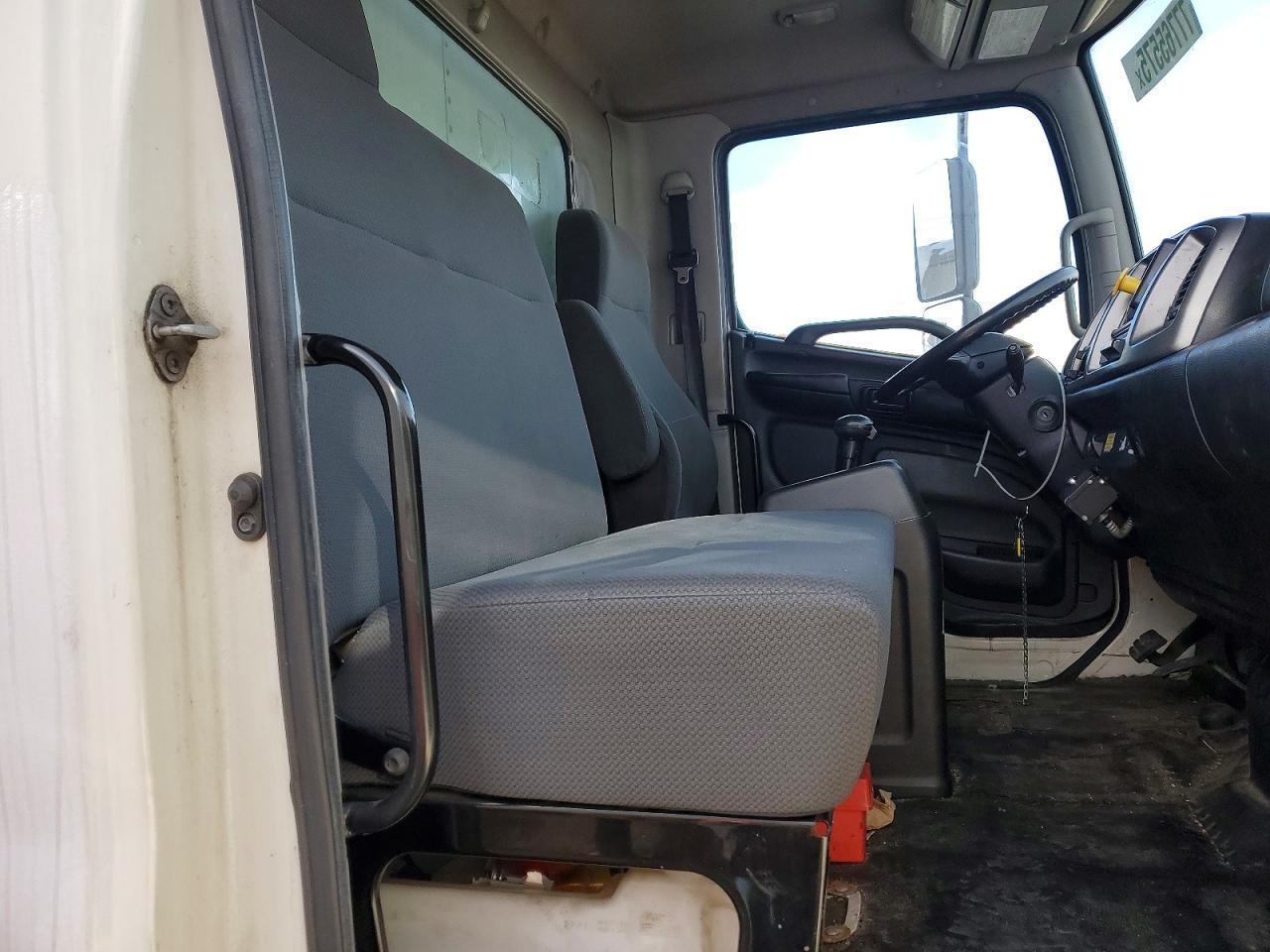 2012 Hino 338 BOX Truck