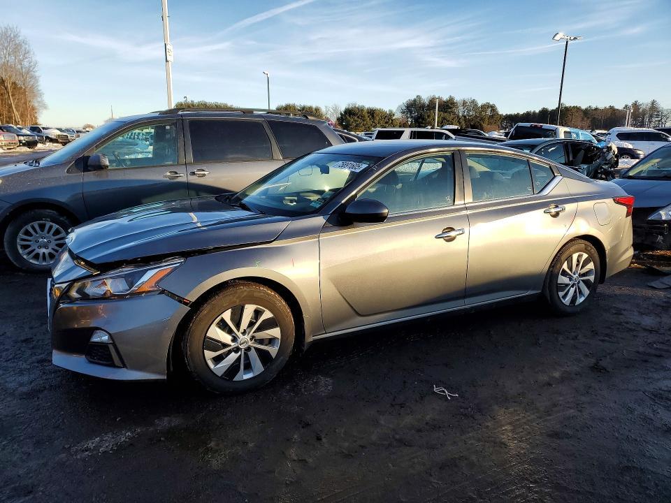 2020 Nissan Altima s