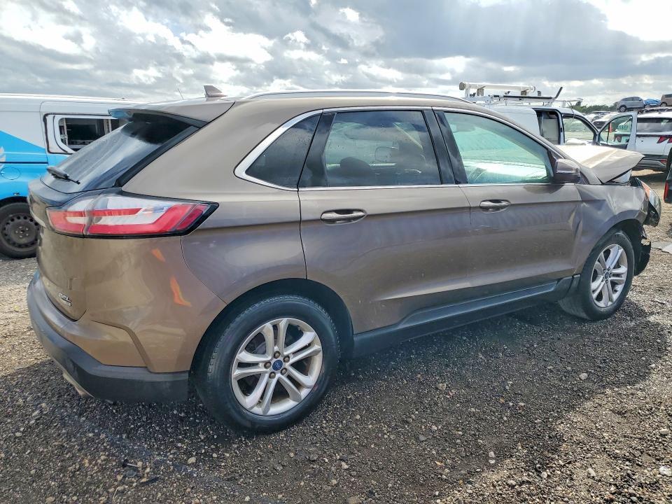 2019 Ford Edge sel