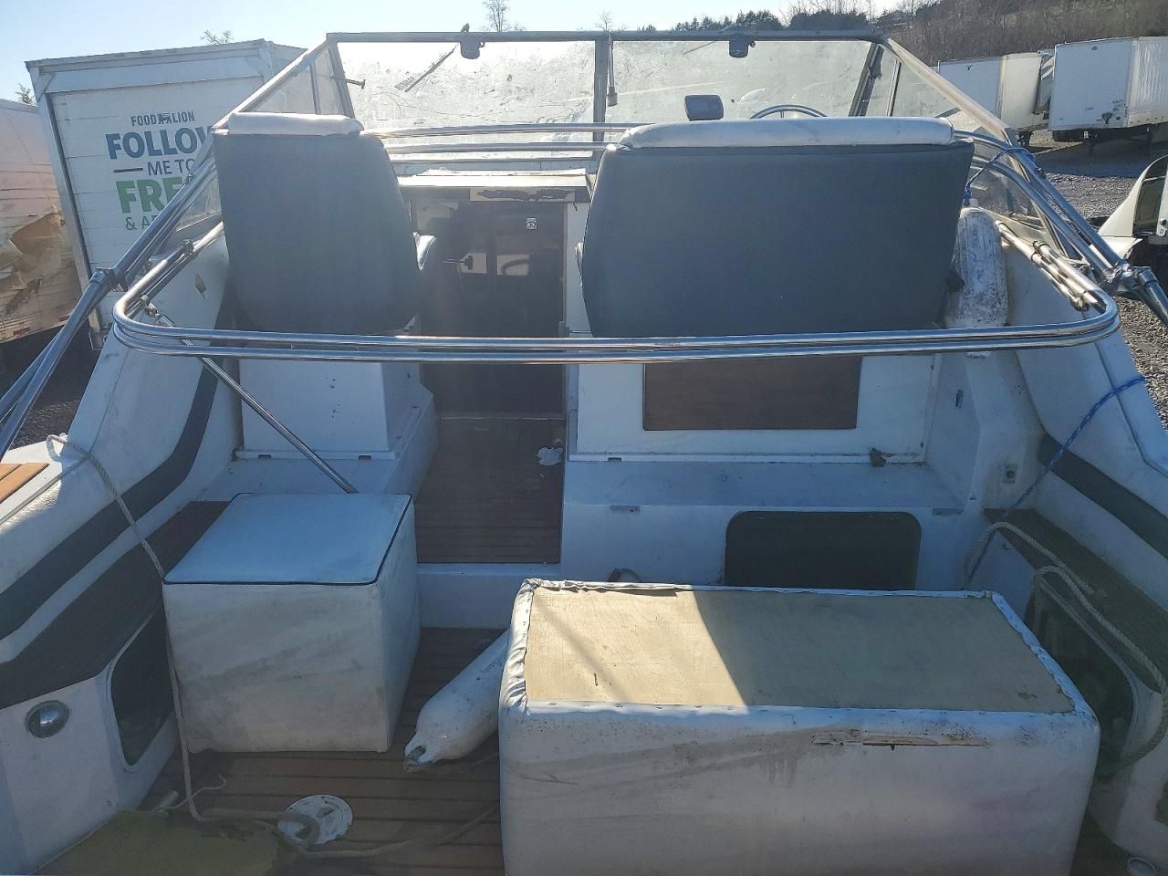 1989 Carver Yachts Boat
