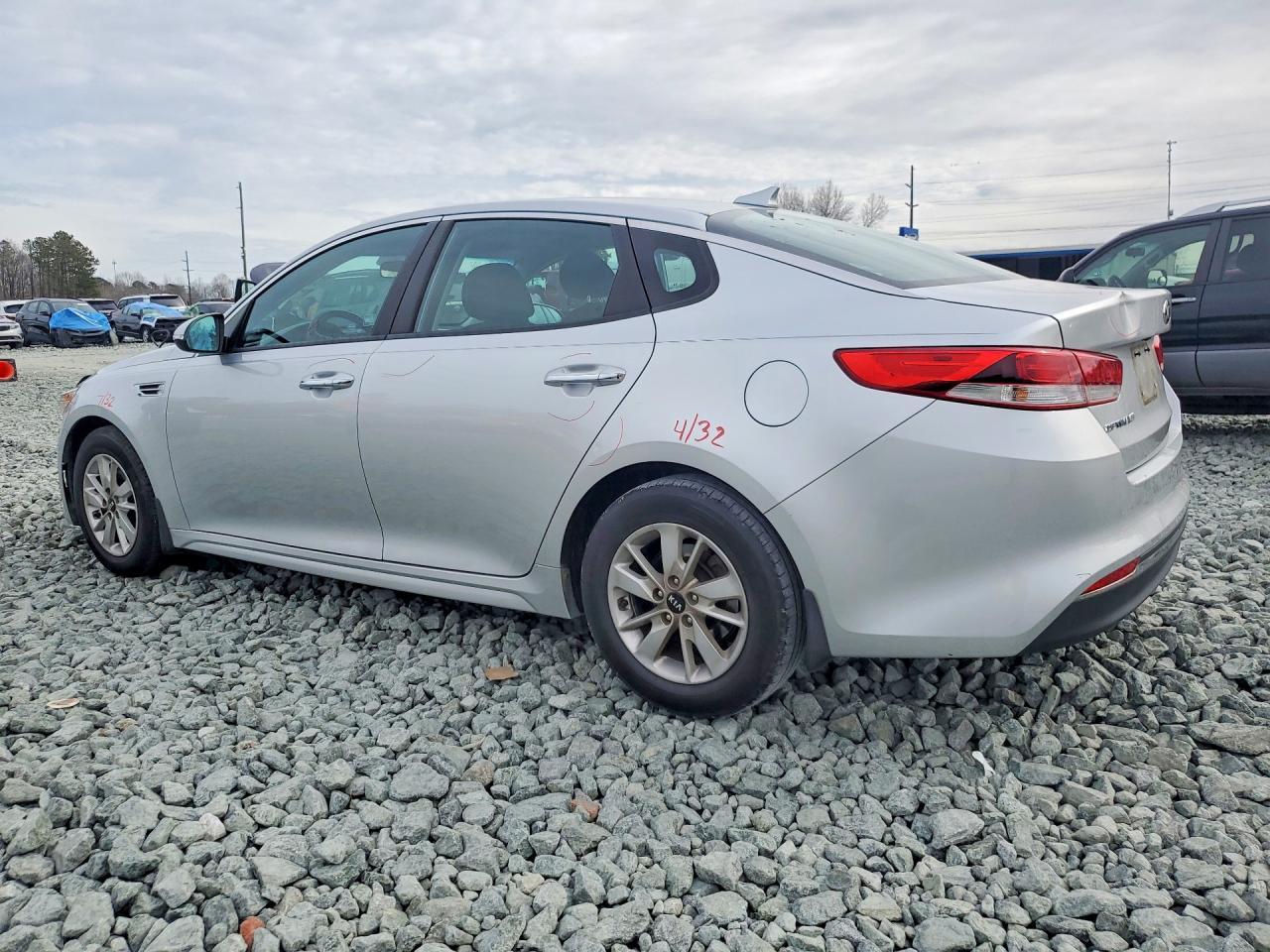 2016 KIA Optima lx