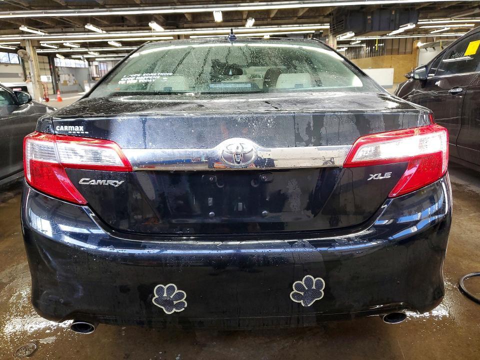 2012 Toyota Camry xle V6