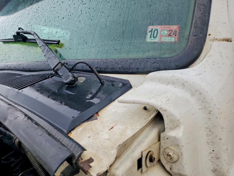 2000 Sterling 2000 Sterling L9500 Dump Truck