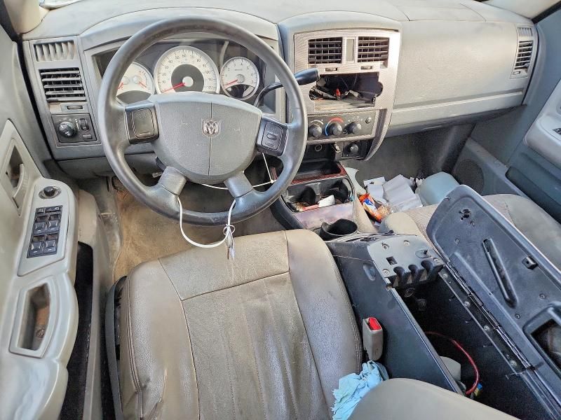 2007 Dodge Dakota Quad SLT