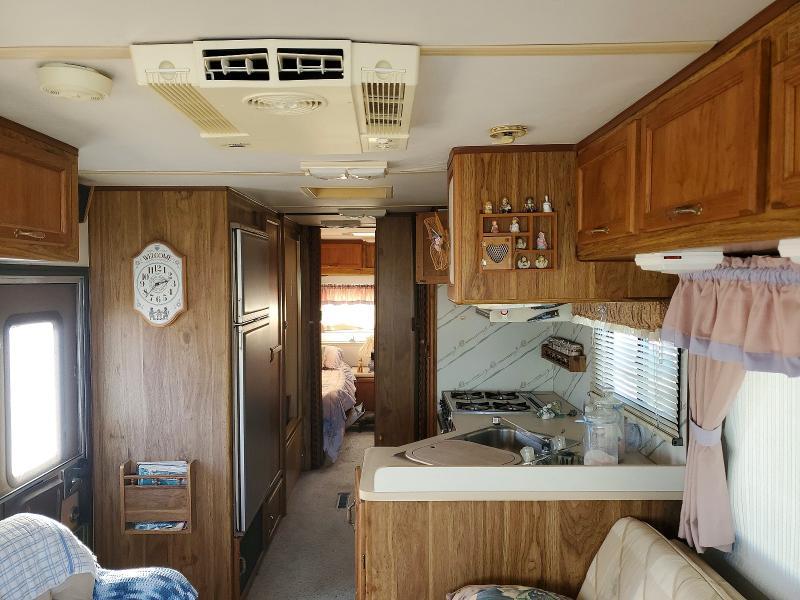 1987 Chevrolet 1987 Holdiay Rambler rv