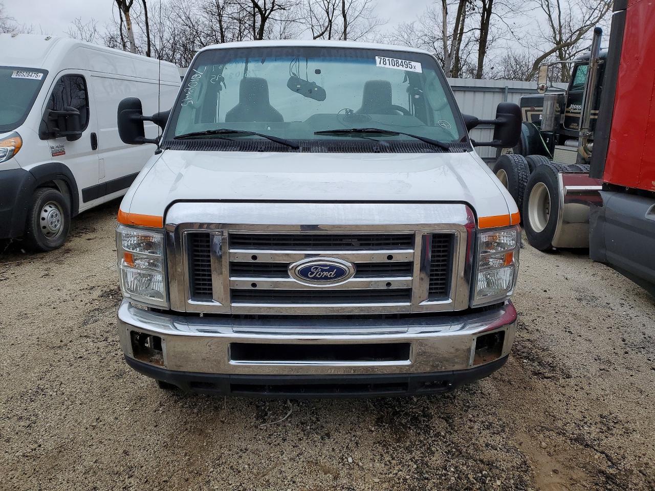 2014 Ford E350 Truck Cab AND Chassis