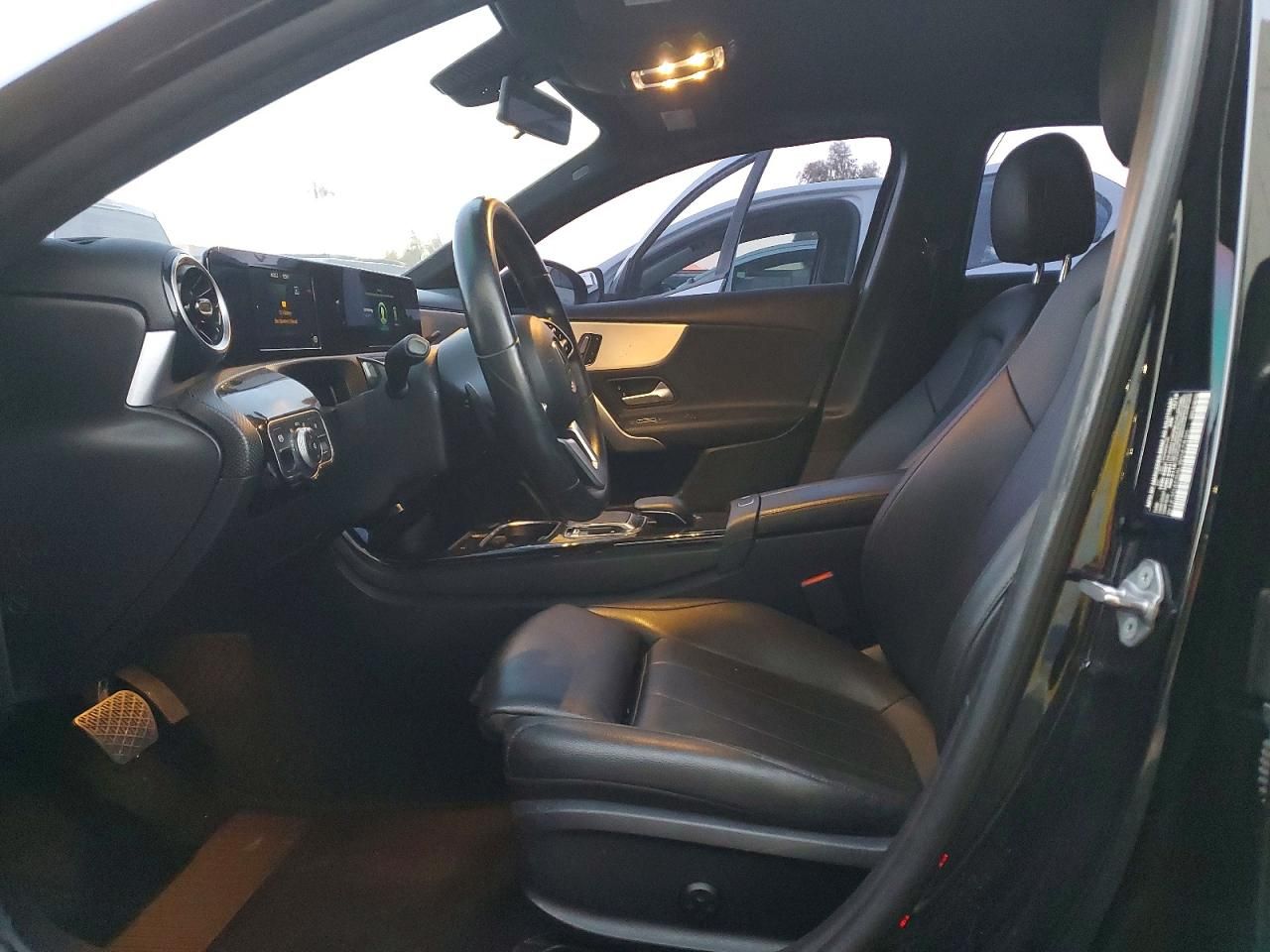 2020 Mercedes-Benz A 220