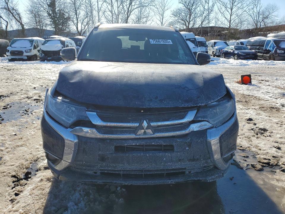 2018 Mitsubishi Outlander se
