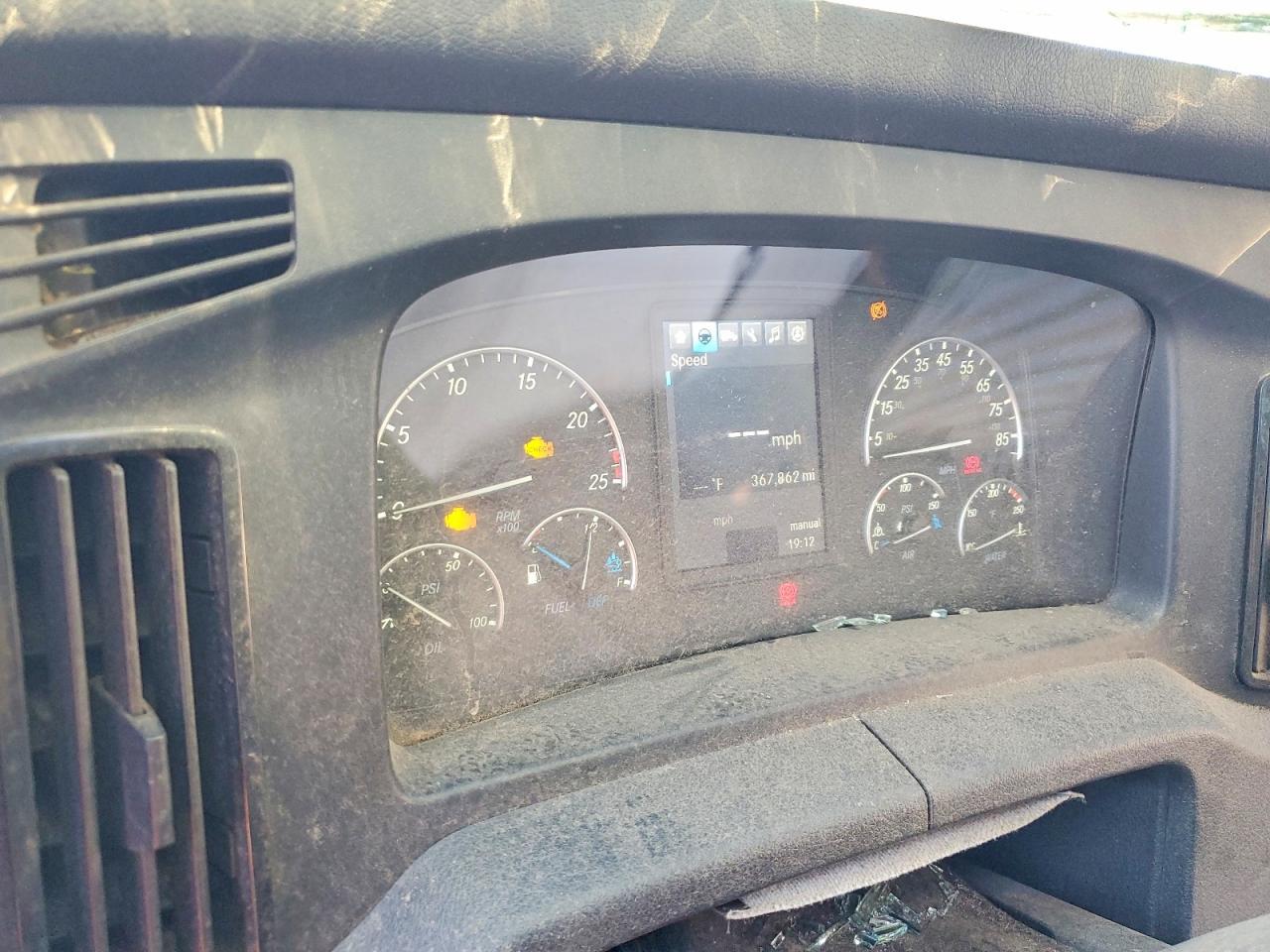 2023 Freightliner Cascadia 126 Semi Truck