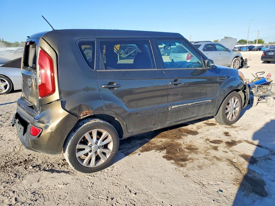 2012 KIA Soul +