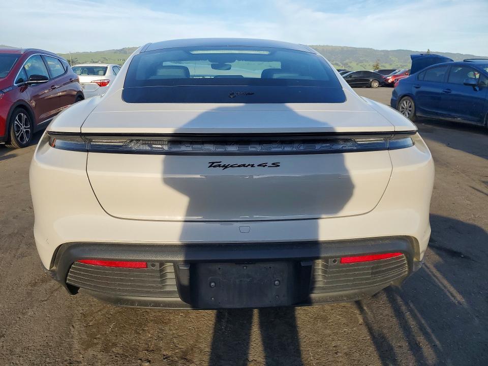 2022 Porsche Taycan 4S