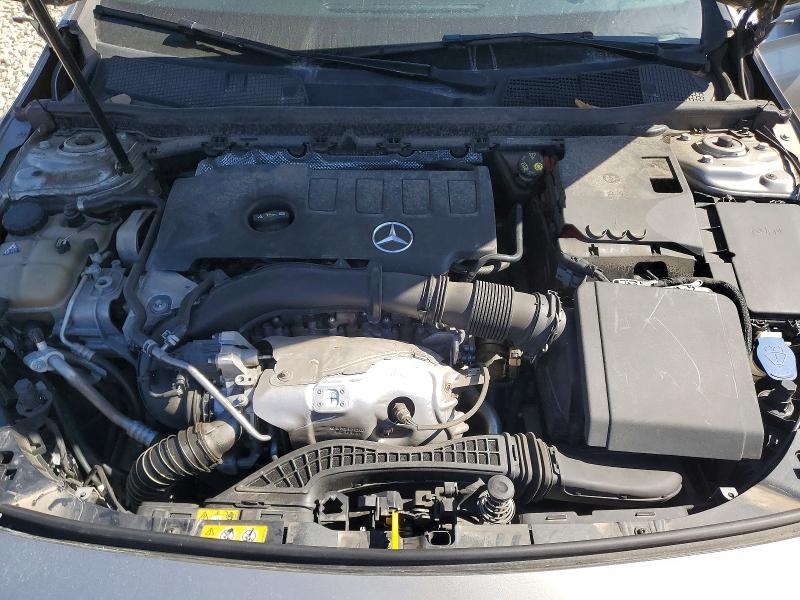 2019 Mercedes-Benz A 220