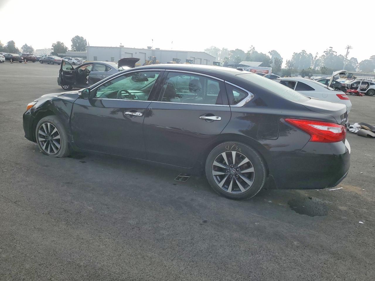 2016 Niss Altima 2.5 sl