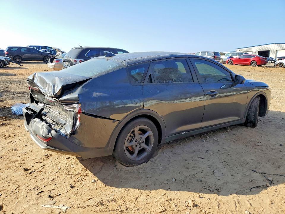 2025 KIA K4
