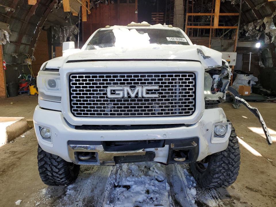 2015 GMC Sierra K2500 Denali