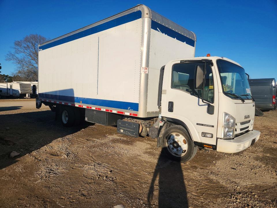 2017 Isuzu NRR