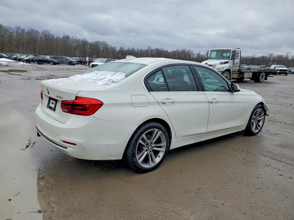 2018 BMW 330 xi
