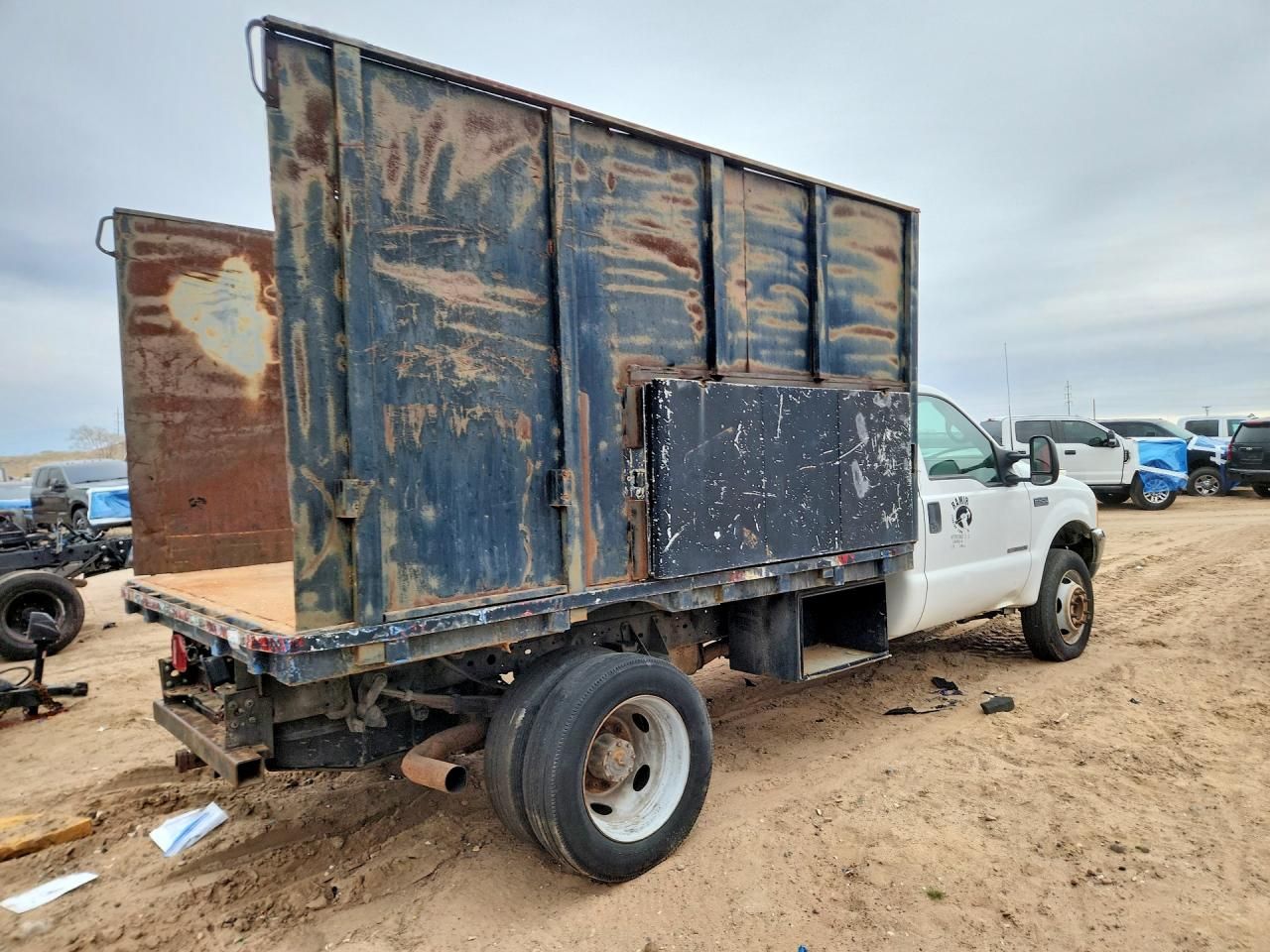 2000 Ford F450 Super Duty Flatbed Truck