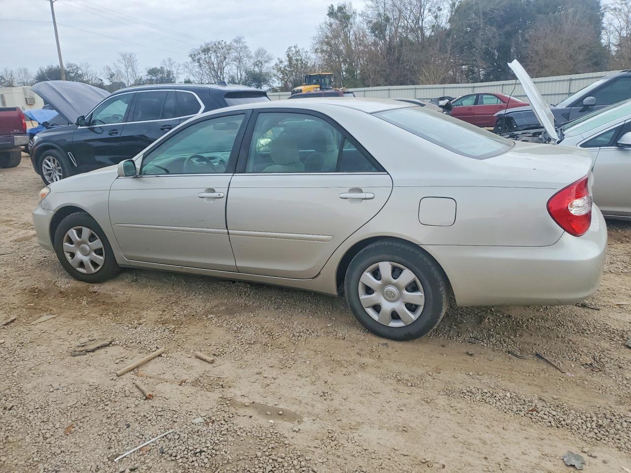 2004 Toyota Camry le