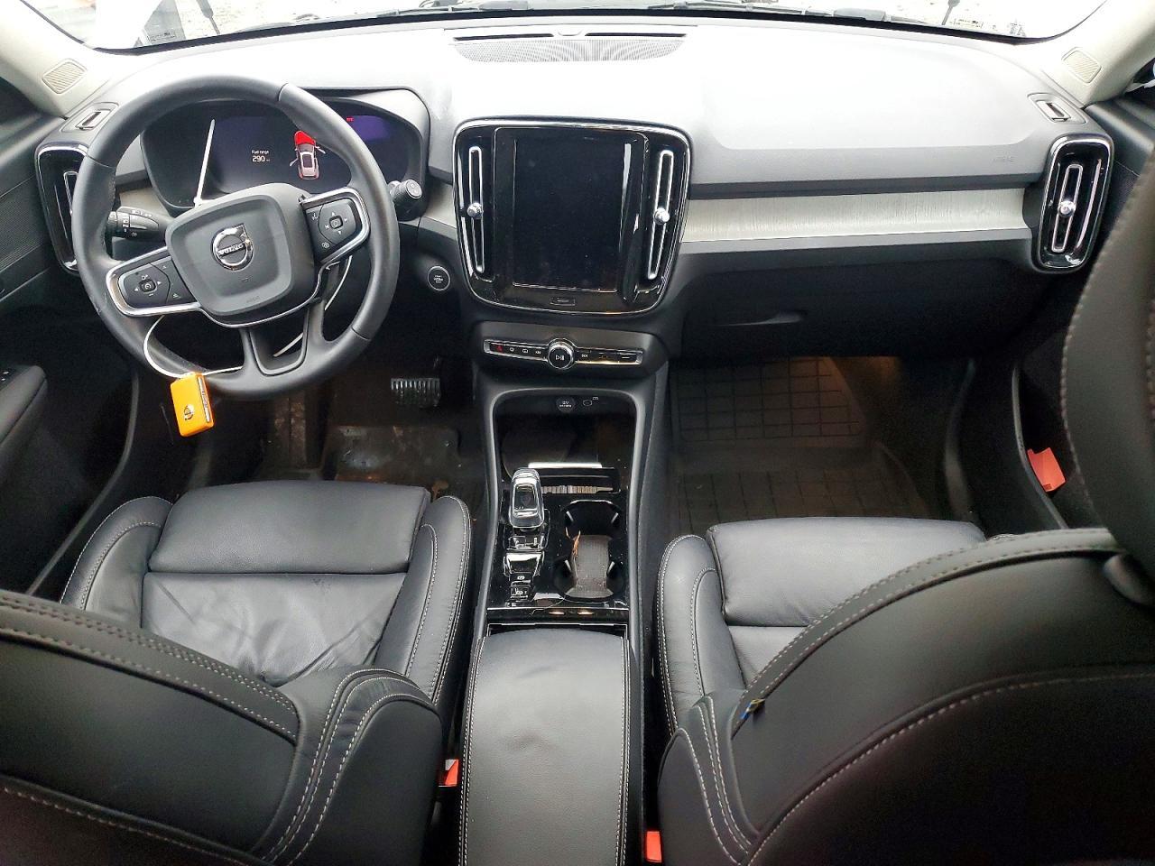 2023 Volvo Xc40 Plus
