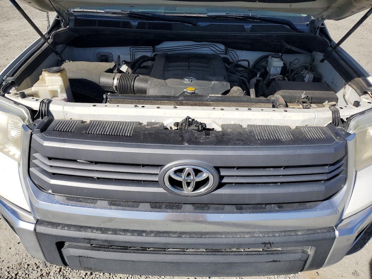 2015 Toyota Tundra SR5