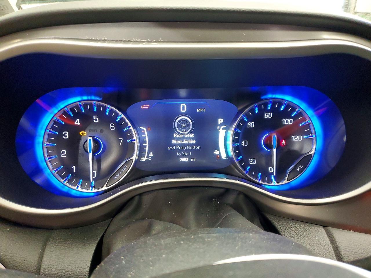 2025 Chrysler Pacifica Select