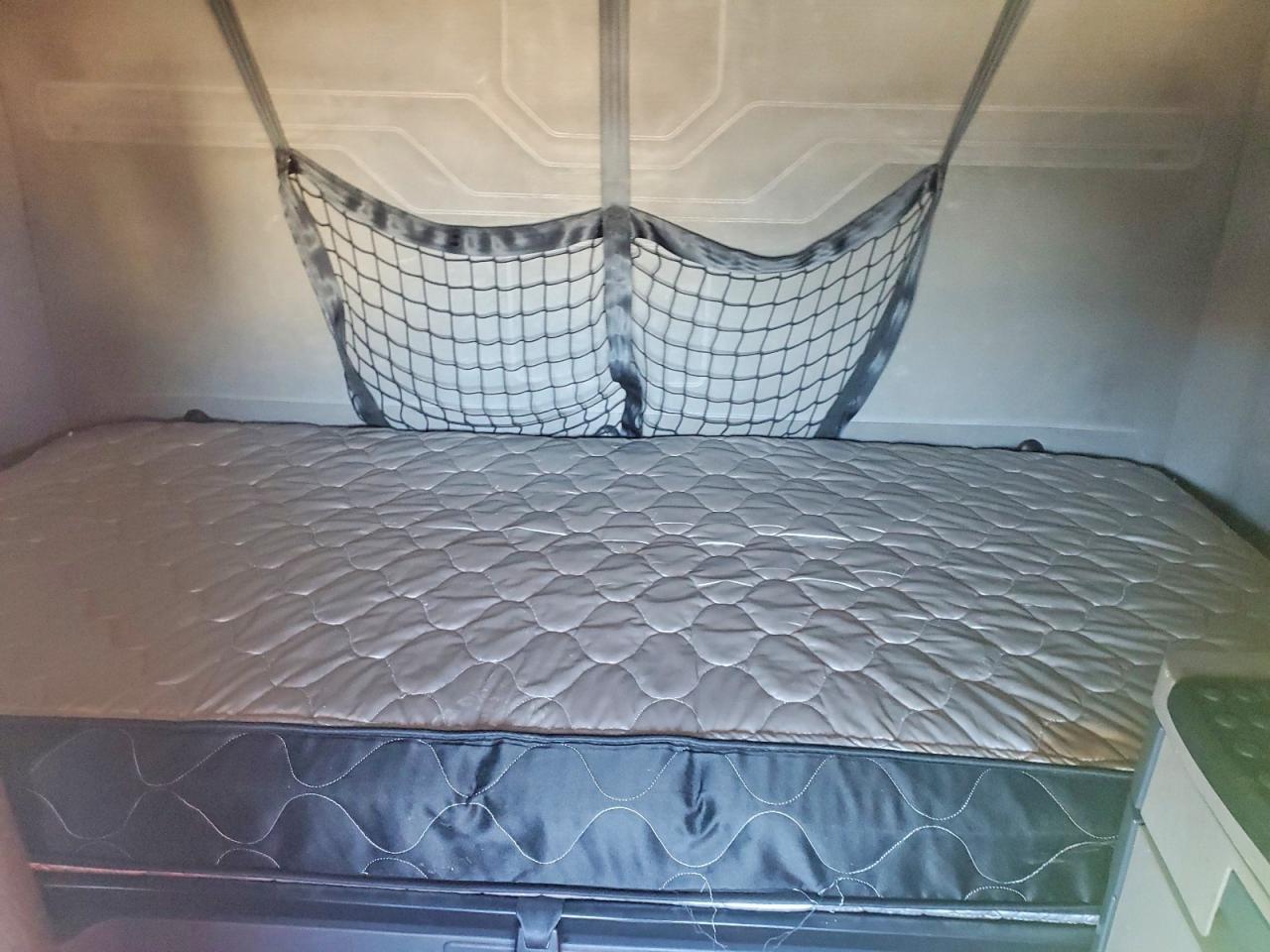 2016 Freigliner 2016 Freightliner Cascadia 125 Semi Truck