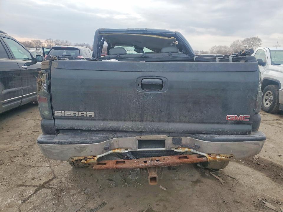 2004 GMC Sierra K2500 Heavy Duty