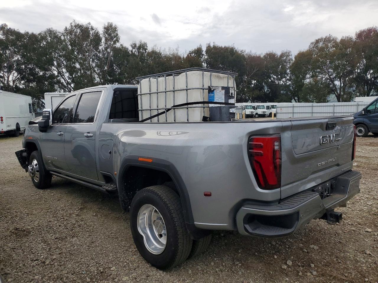 2025 GMC Sierra K3500 Denali Ultimate