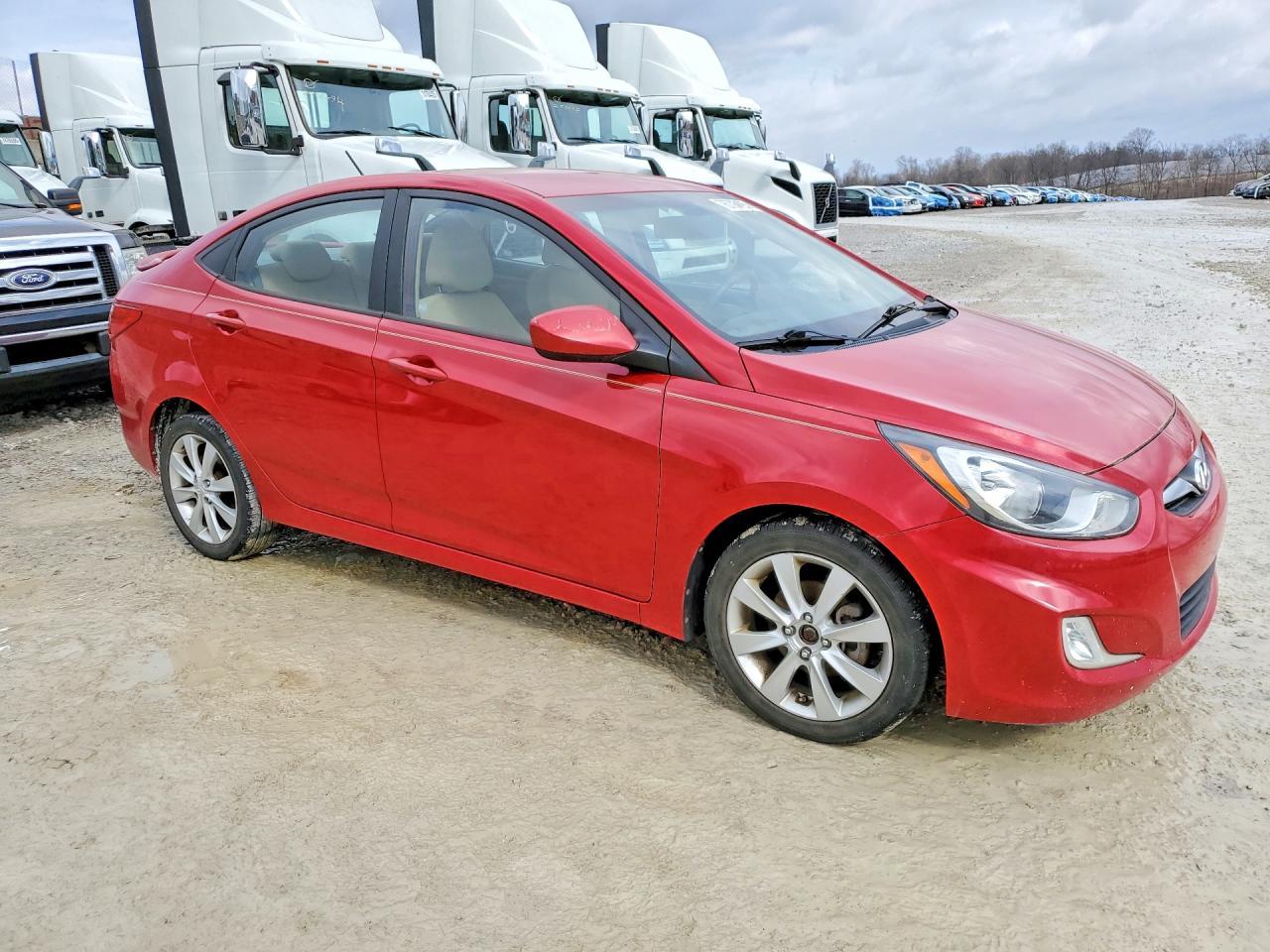 2013 Hyundai Accent gls