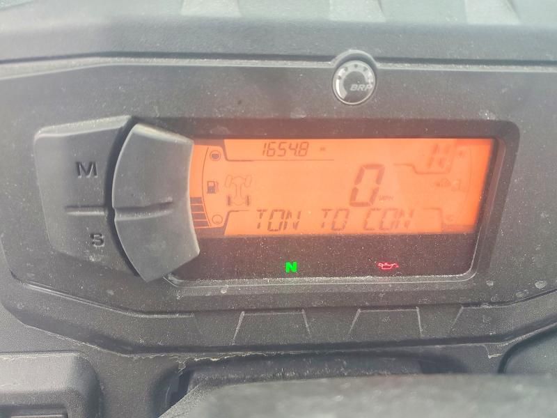 2022 Can-Am Defender HD9