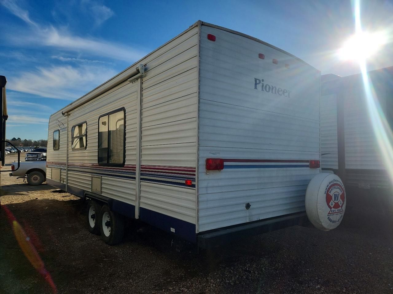 2004 Fleetwood Pioneer Camper