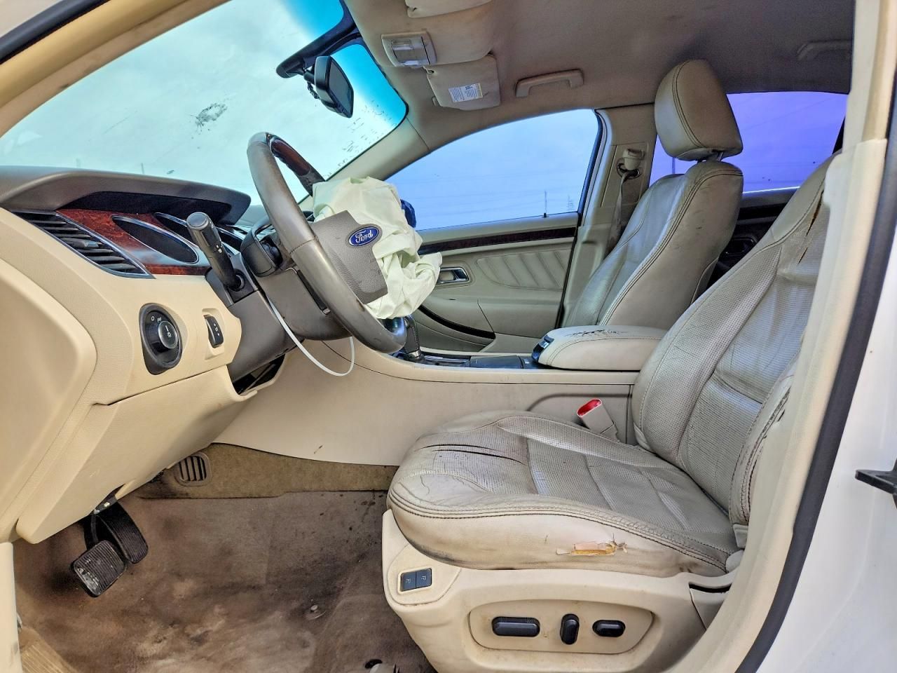 2010 Ford Taurus Limited