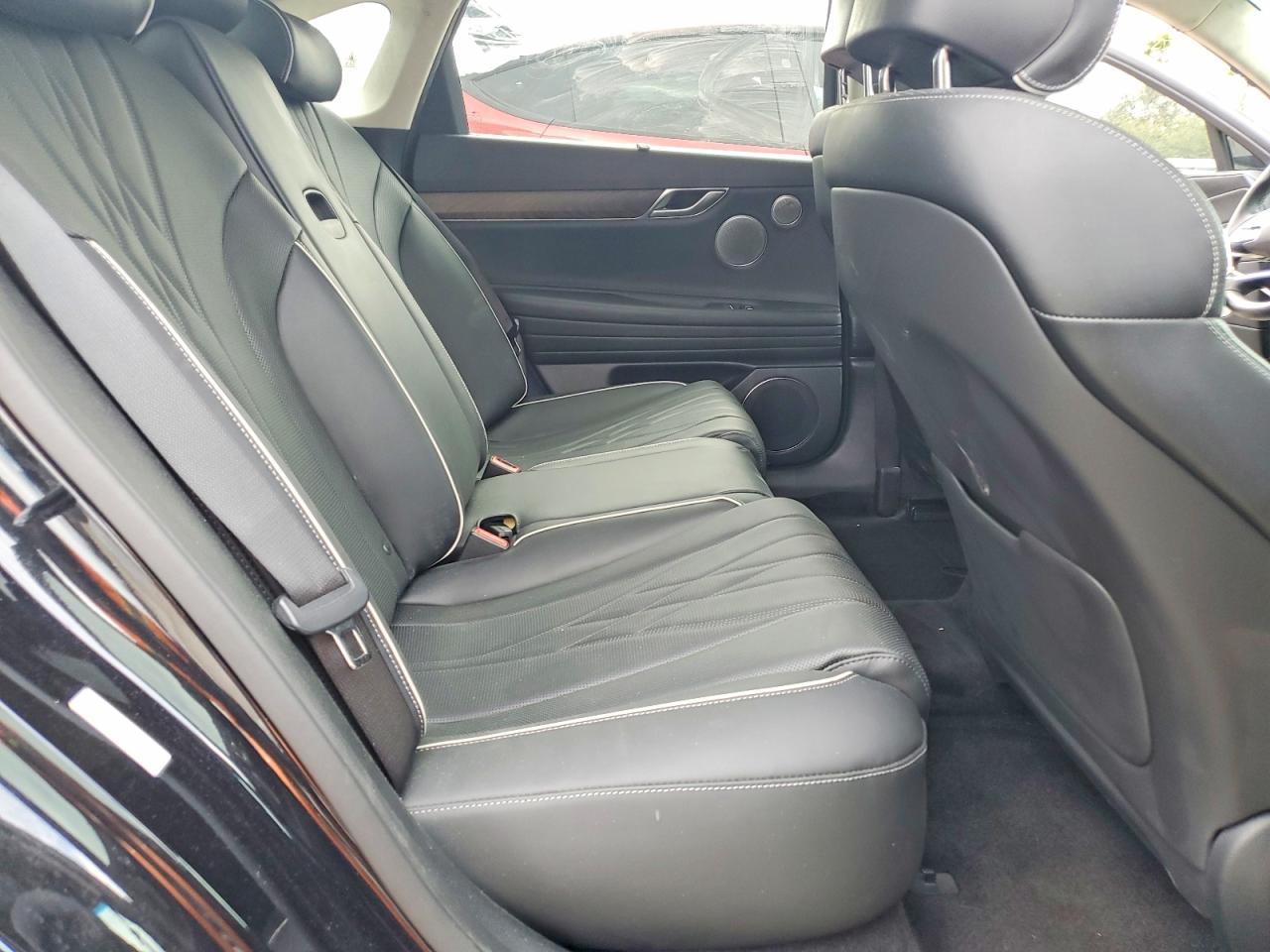 2023 Genesis G80