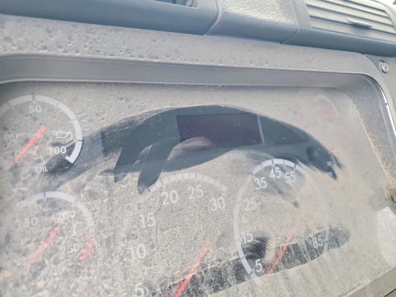 2017 Freightliner Cascadia 125 Semi Truck