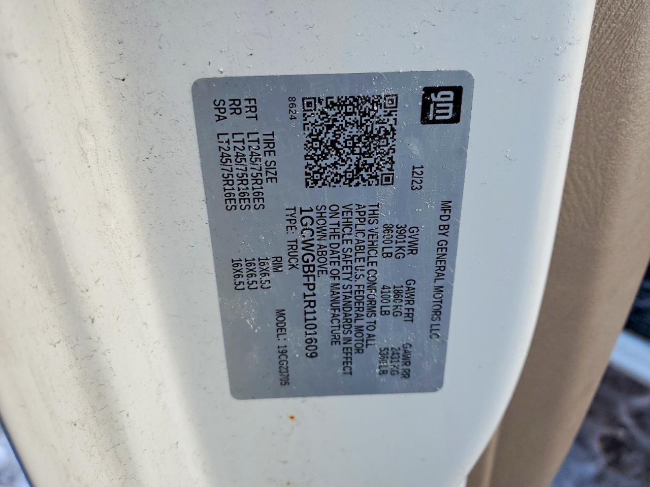2024 Chevrolet Express G2500