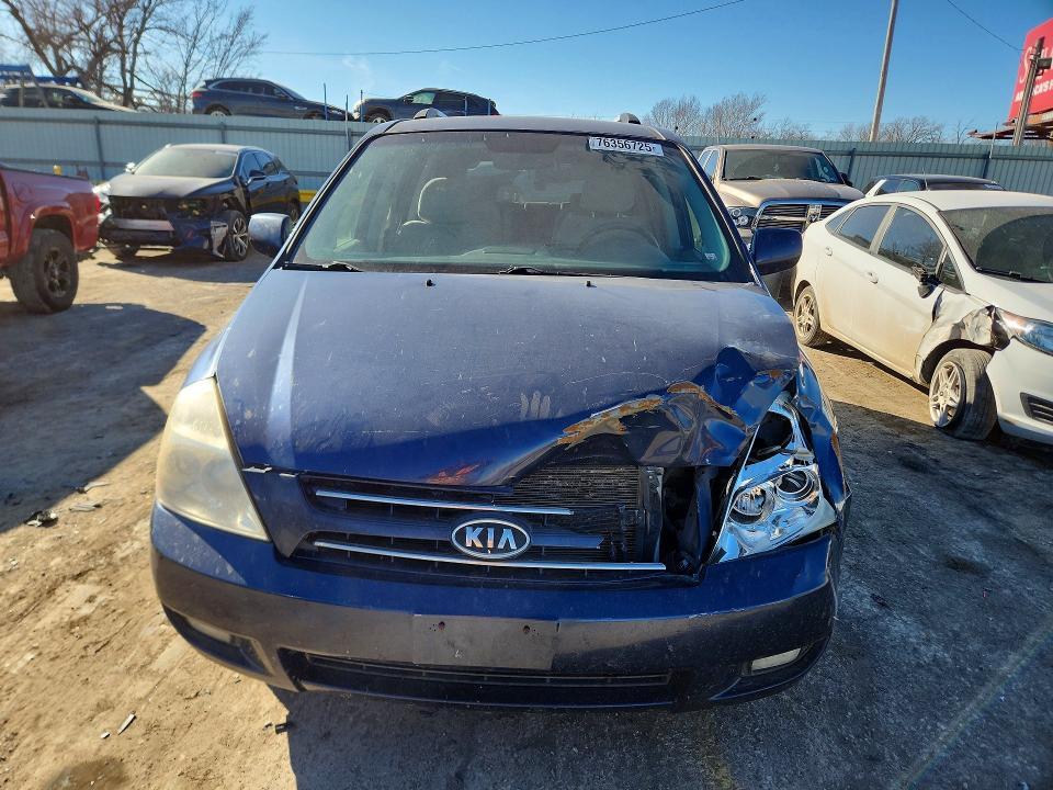 2009 KIA Sedona lx