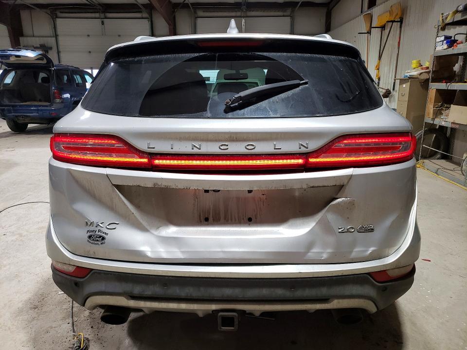 2015 Lincoln Townhouse MKC